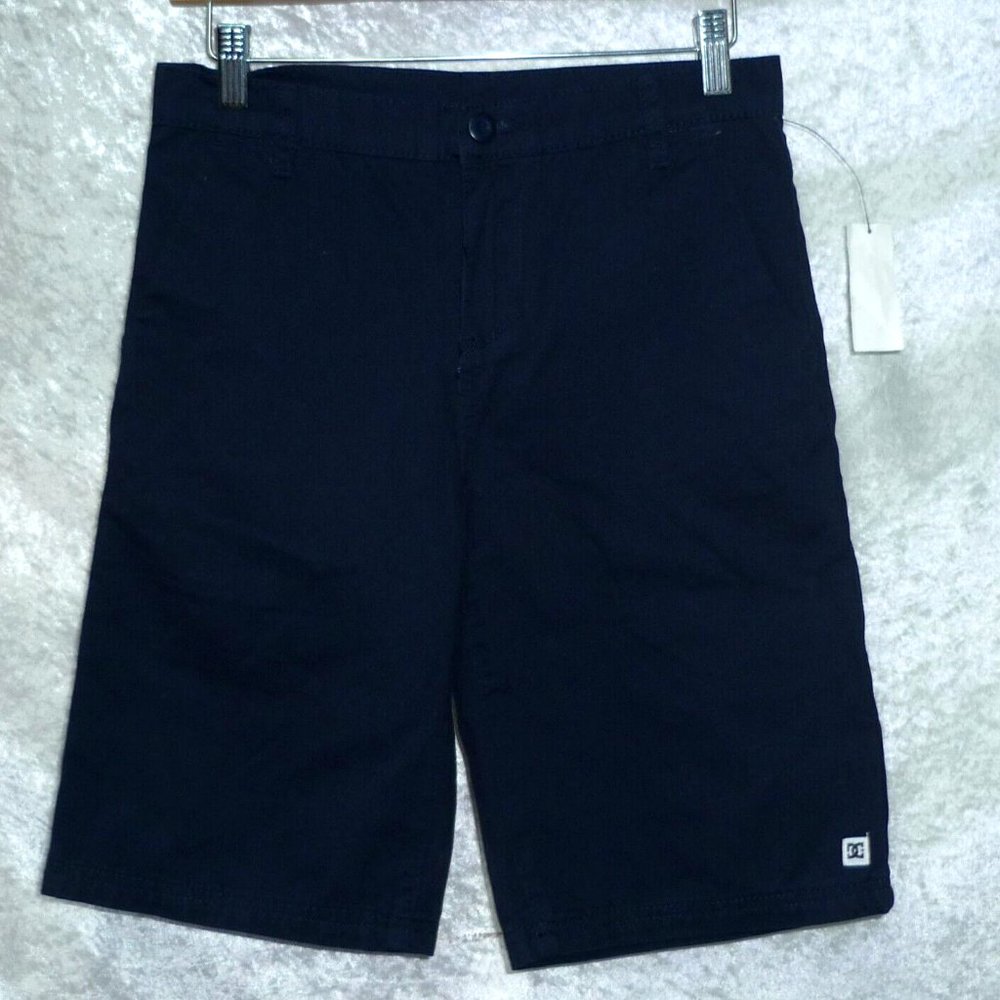 DC Flat Front Shorts Boys size-14 NEW